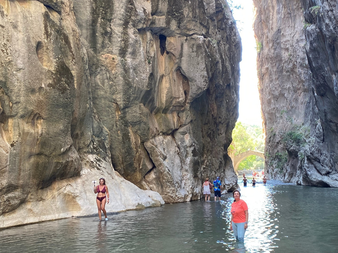 Overland-格雷韦纳必去景点