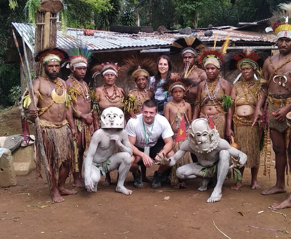 Papau New Guinea Famous Asaro Horosa Mudmen