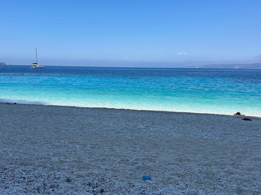 Fteri Beach-Zola必去景点