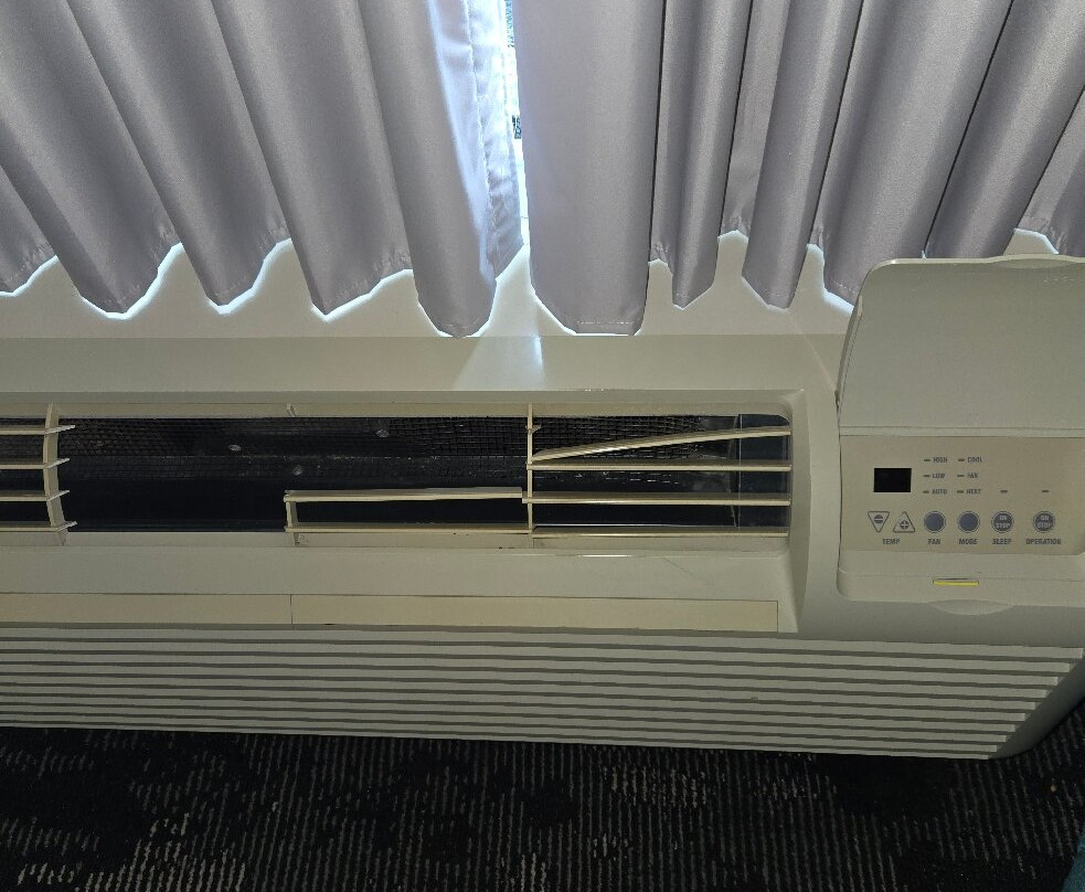 La Quinta Inn & Suites by Wyndham Columbus - Edinburgh主图