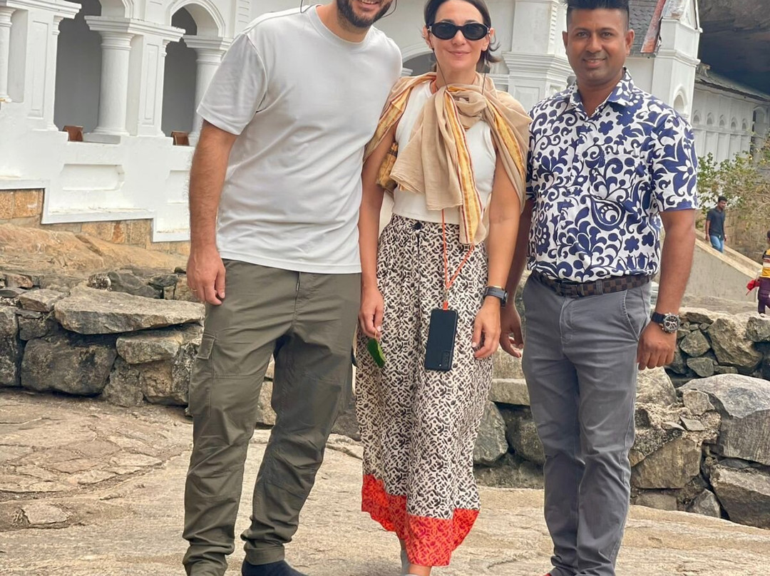 HOLIDAY WORLD TRAVEL SRI LANKA-Ragama必去景点