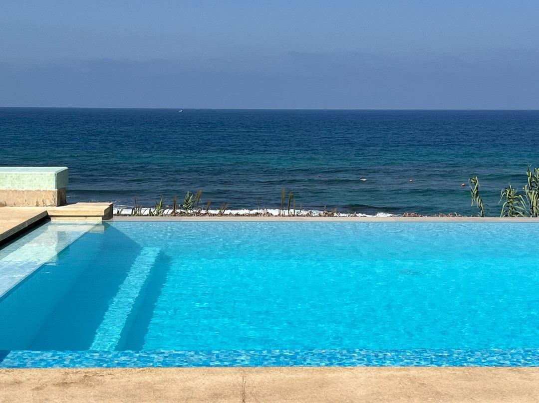 LAZY B BEACH CLUB-Jiyeh必去景点