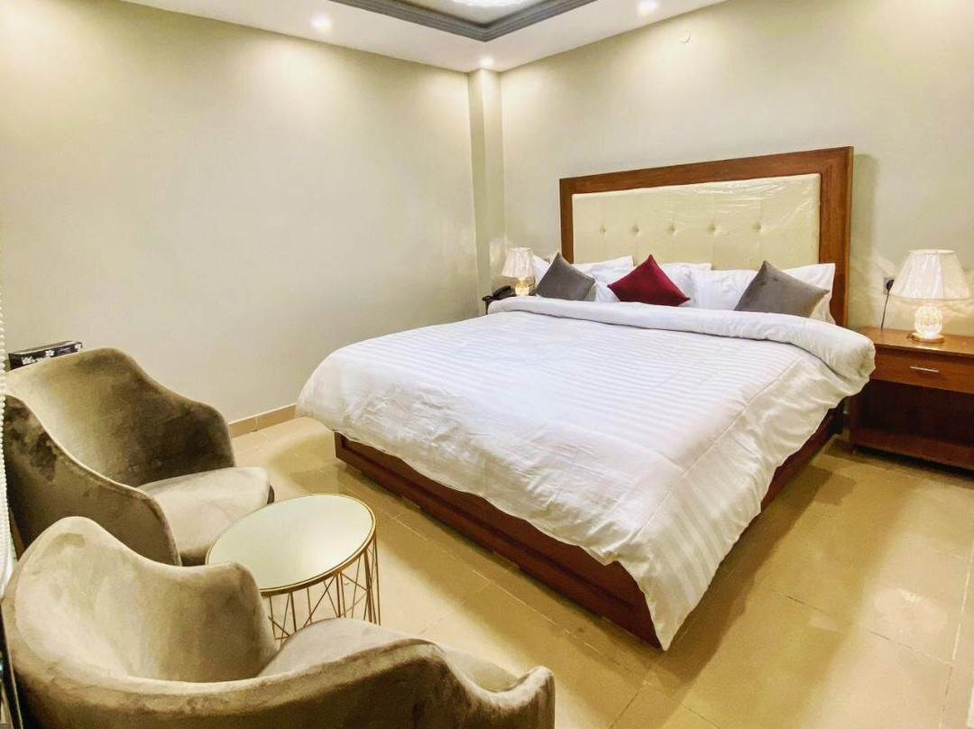 Grand Luxury Hotel