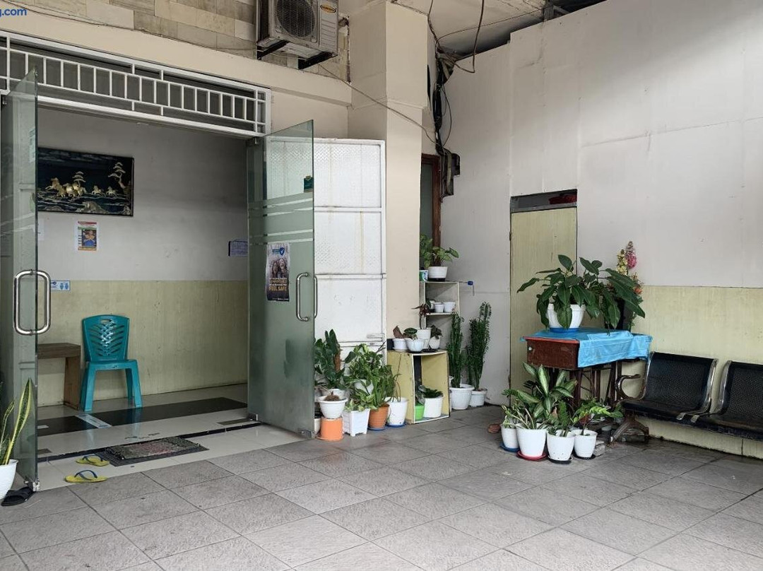 OYO 94115 Pondok Sahabat Vianty Near SDN Kampung Parang