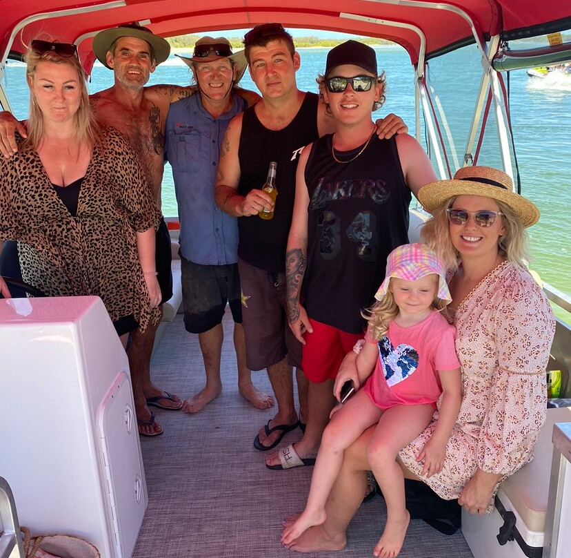 Bill's Boat Hire-Golden Beach必去景点