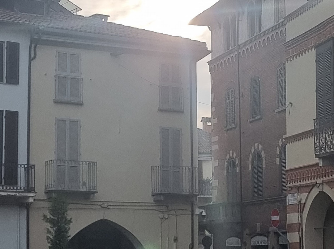 Piazza Cavour-韦尔切利必去景点