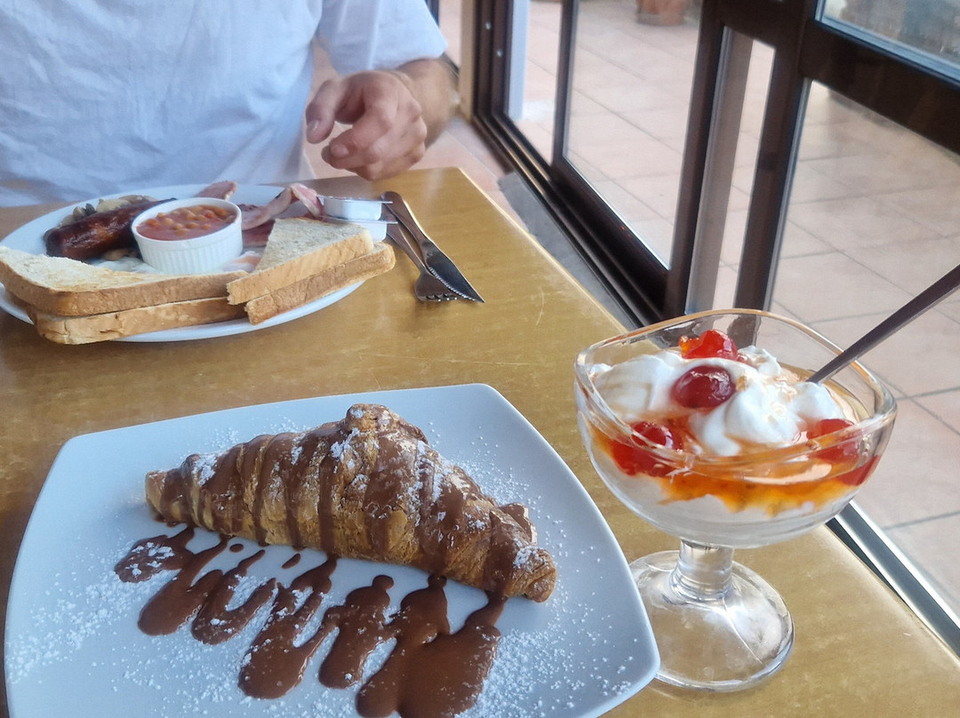 Lavrion Apartments主图