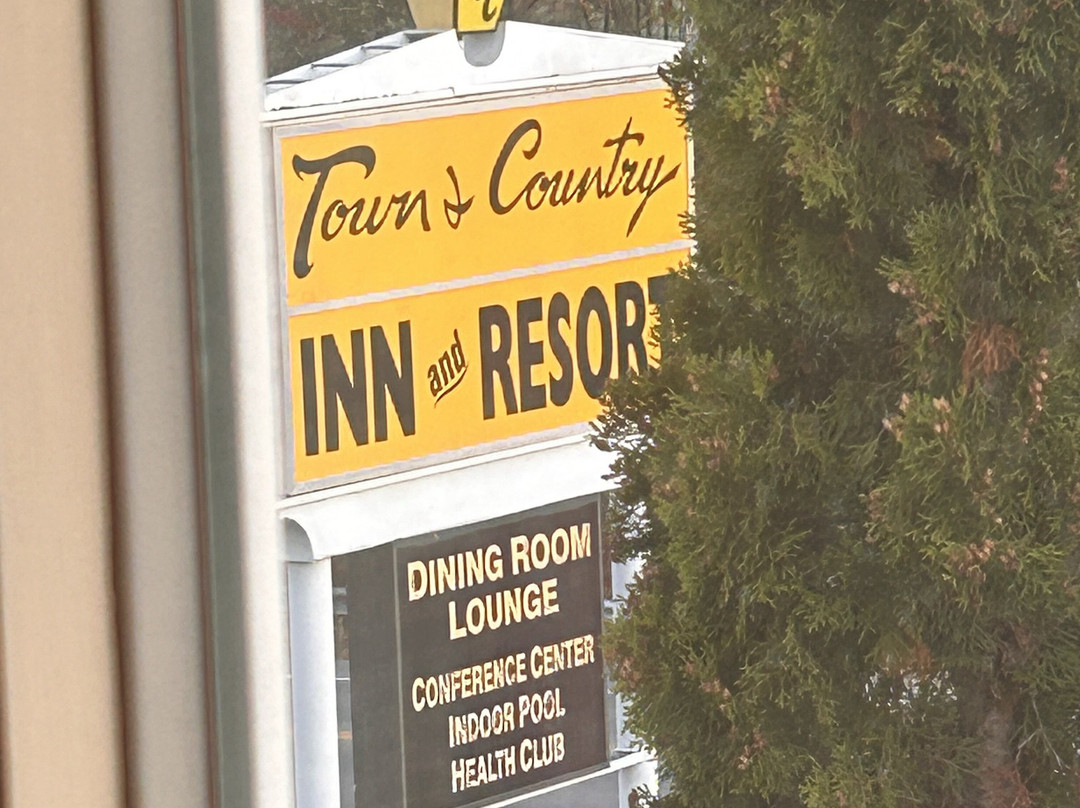 Town & Country Inn And Resort主图