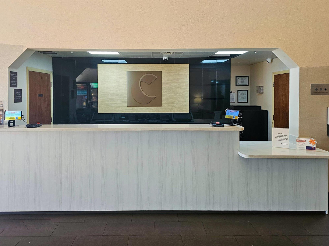 Lauderdale Lakes酒店住宿-Comfort Inn & Suites Fort Lauderdale West Turnpike