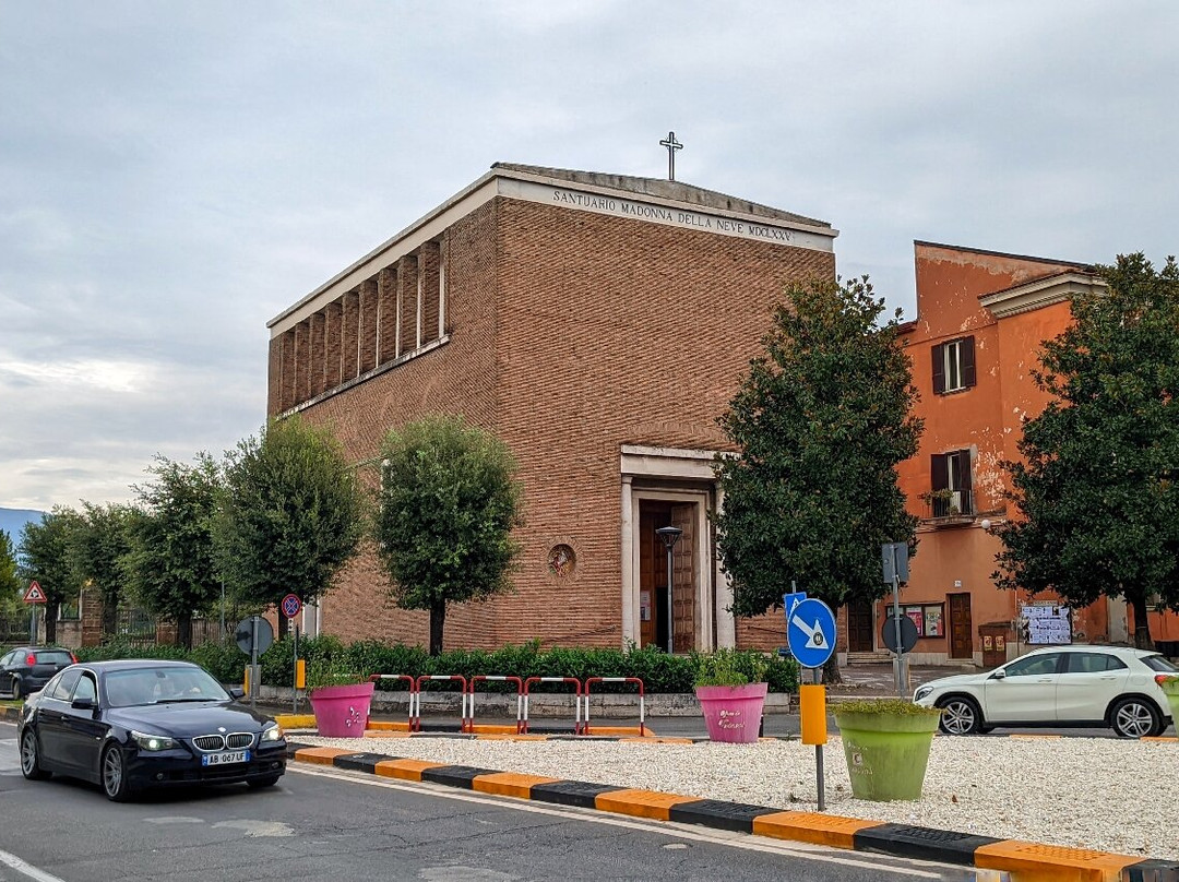 Santuario della Madonna della Neve-弗罗西诺内必去景点