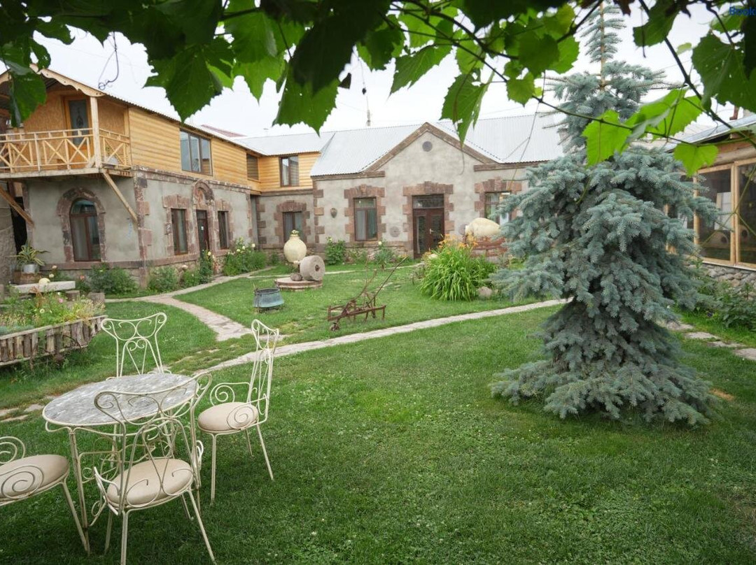 Hacarat Guest House