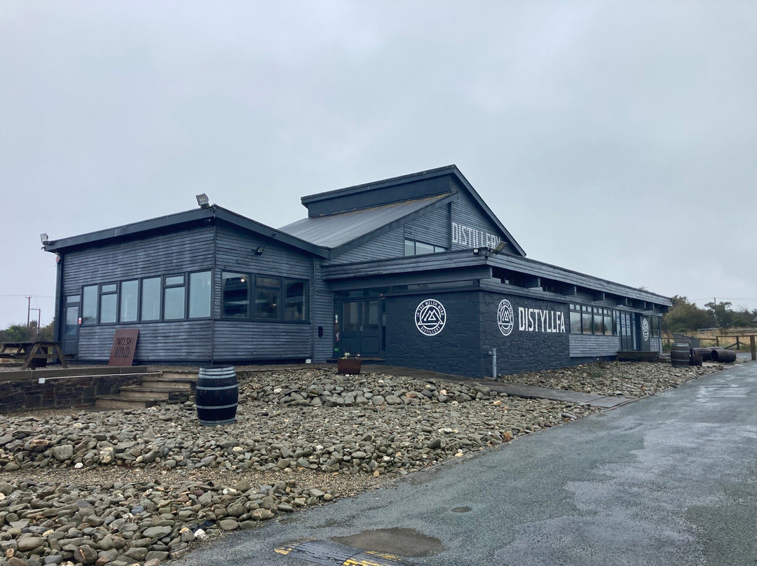 In the Welsh Wind Distillery-Cardigan必去景点