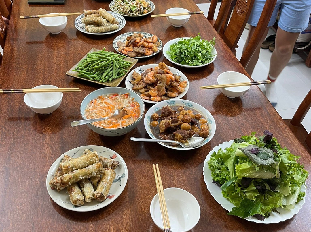 Chef Duyen's Home Cooking Classes & Tours-Ba Dinh必去景点