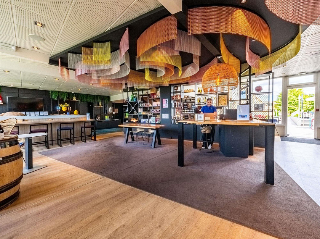 Perrigny-les-Dijon酒店住宿-诺沃特迪容苏德酒店