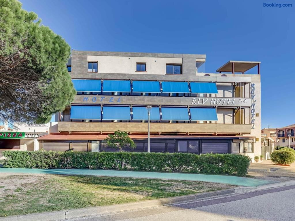 Leucate酒店住宿-Rev'Hotel
