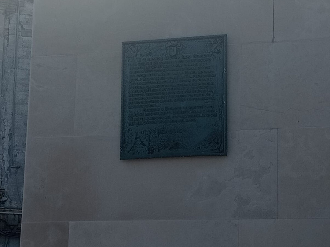 Monumento ai caduti-阿尔贝罗贝洛必去景点