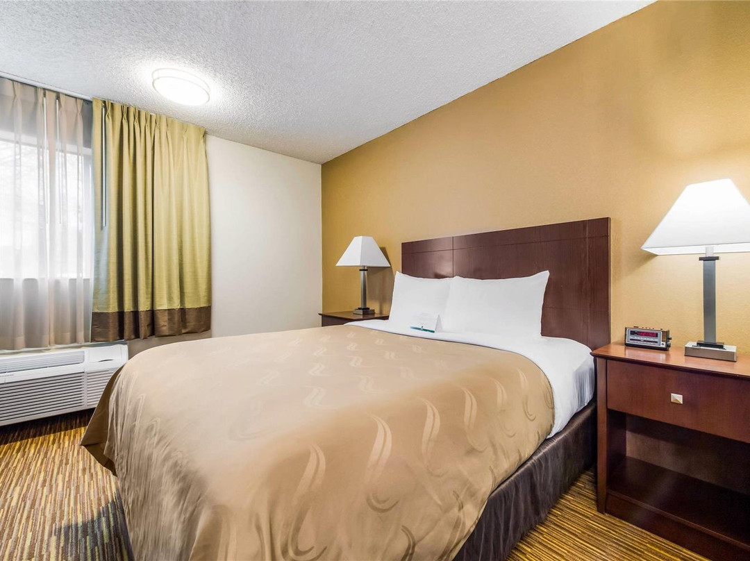 Quality Inn & Suites Lacey I-5