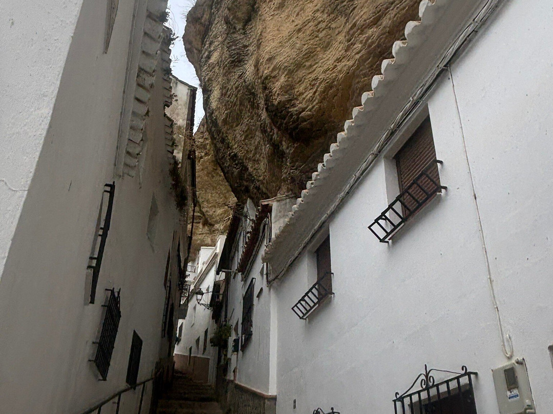Calle Herrería-Setenil de las Bodegas必去景点
