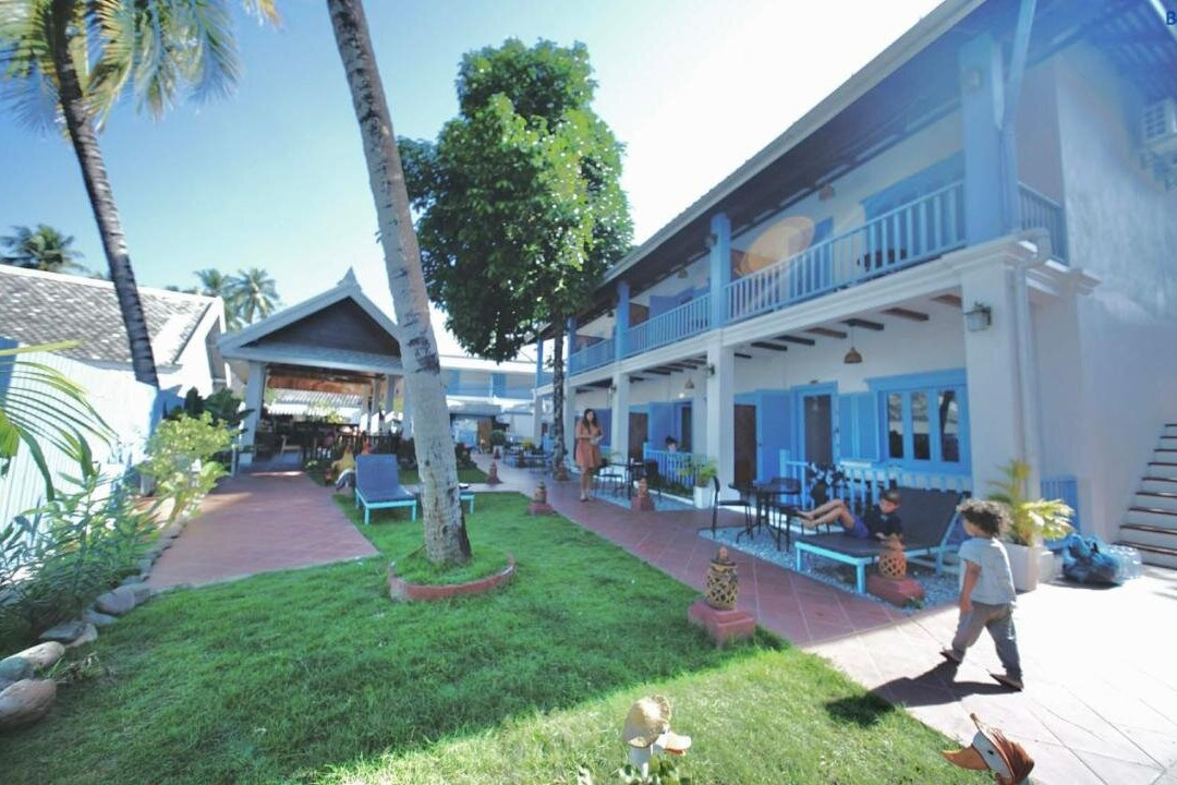 Sadakham Hotel