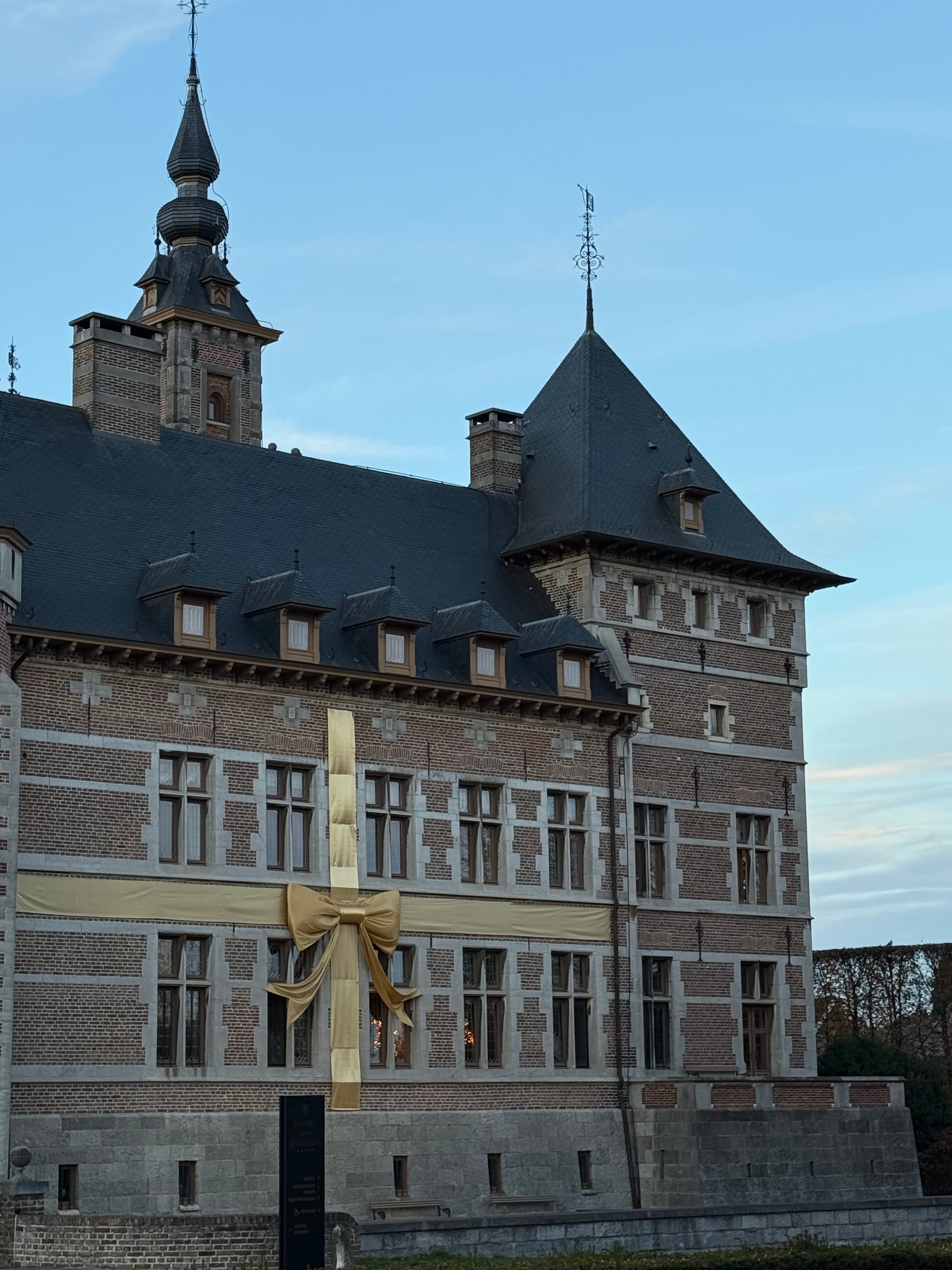 Kasteel Van Ordingen-官方