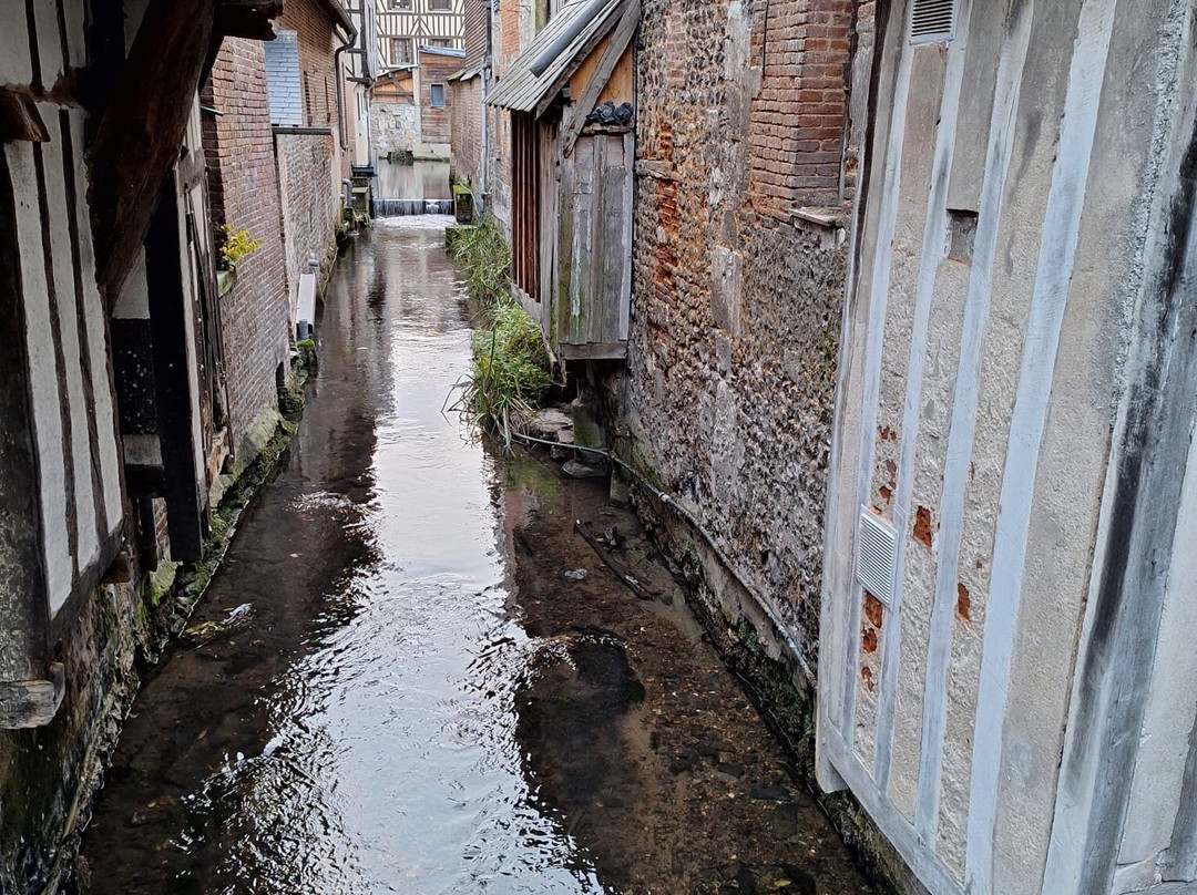 Eglise Saint-Ouen-Pont-Audemer必去景点