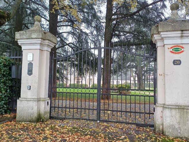 瓦菲欧雷黎莱斯别墅酒店-官方