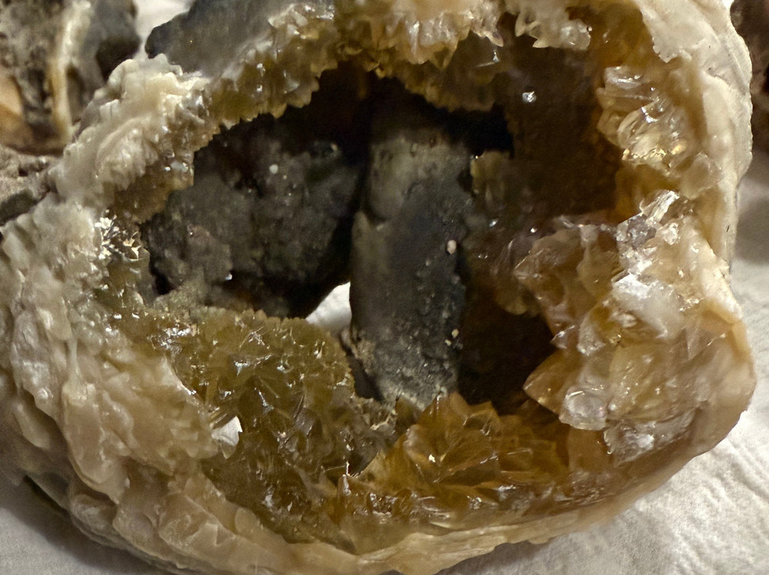 Fort Drum Crystal Mine-奥基乔比必去景点