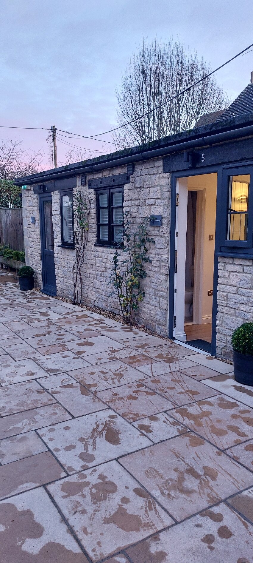 The Priory Tearooms With Rooms-官方