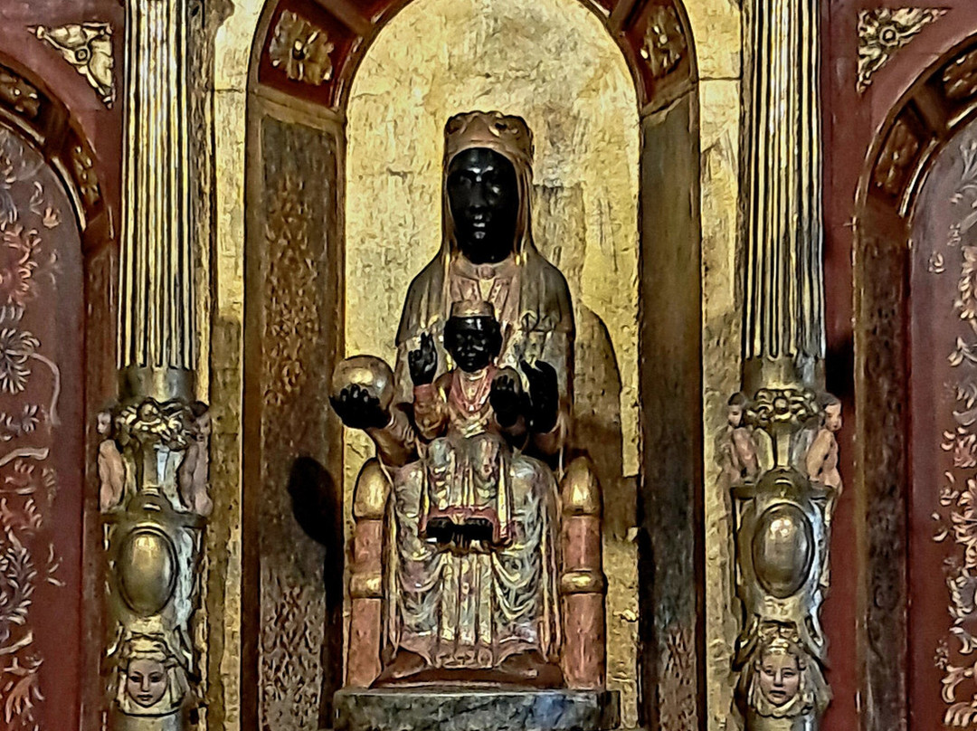 Iglesia Basilica del Señor de Monserrate-波哥大必去景点