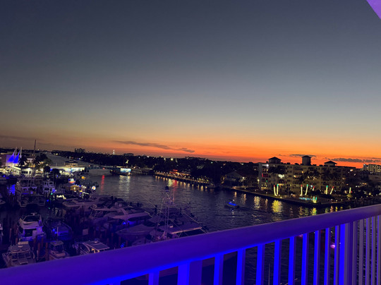 Sands Harbor Resort & Marina主图