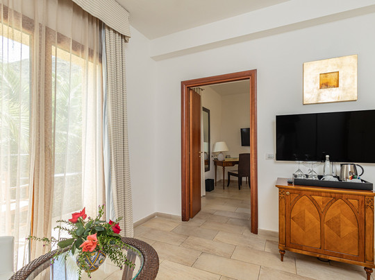 埃伯瑞黛尔帕拉迪索酒店主图