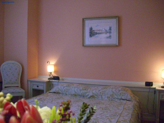 Oleggio酒店住宿-Macalle