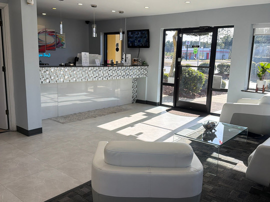 Deluxe Inn Fayetteville主图