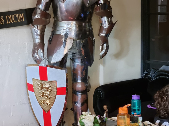 Albury Manor House主图