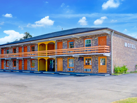 Hotel O Deluxe Inn Kingstree SC HWY 52