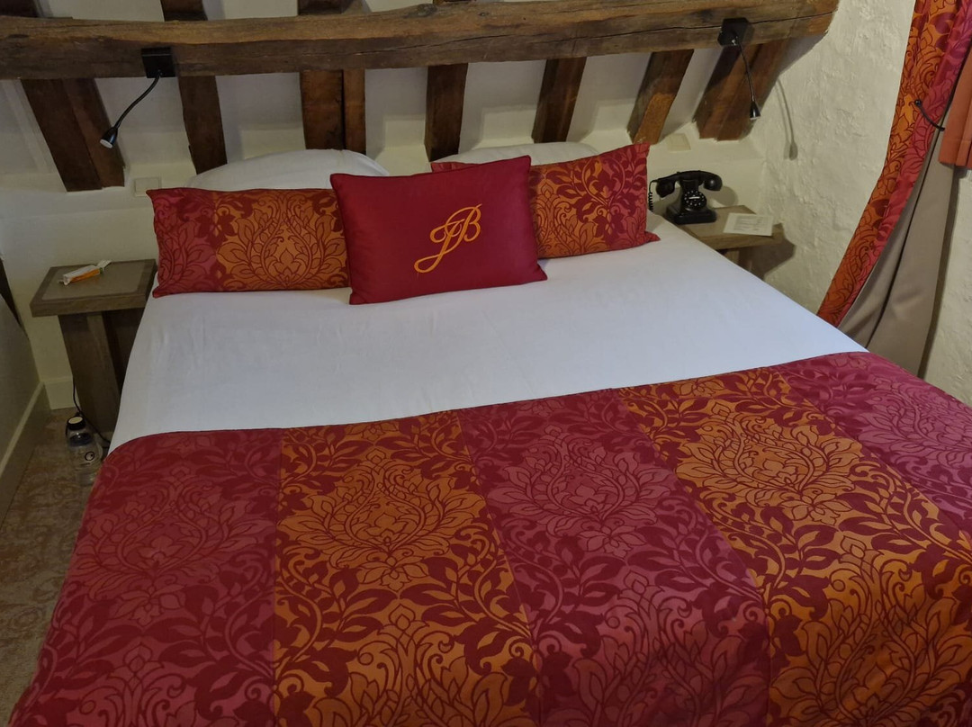 吉昂布日拖酒店-小型优雅酒店主图