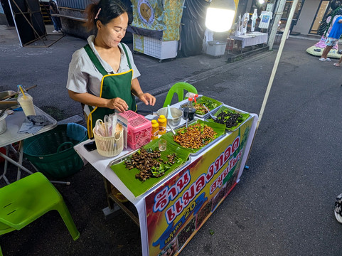 喀比夜市-甲米必去景点