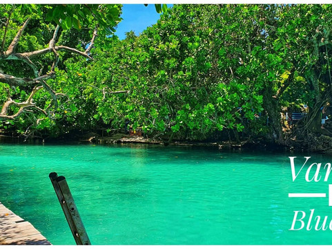 Blue Lagoon-Efate必去景点