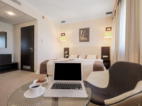 博罗维茨基酒店主图