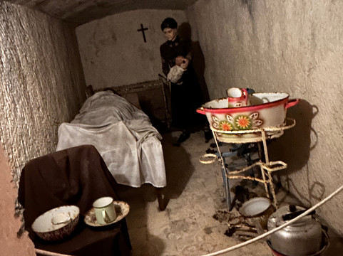 马里哈防空洞-梅雷赫必去景点