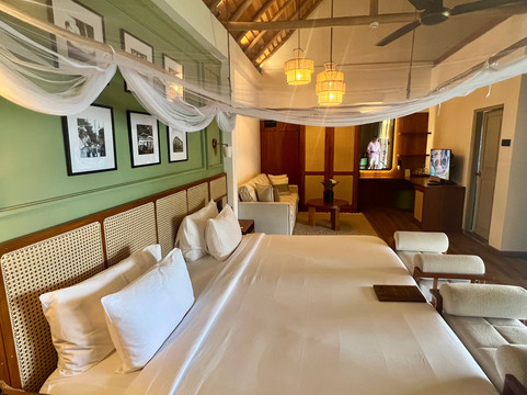 98英亩度假村主图