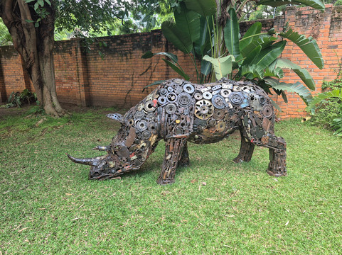 勃朗特酒店主图