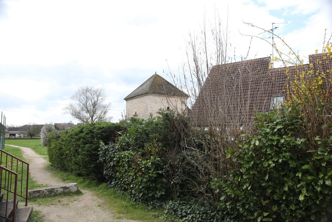 Le pigeonnier-Crissey必去景点