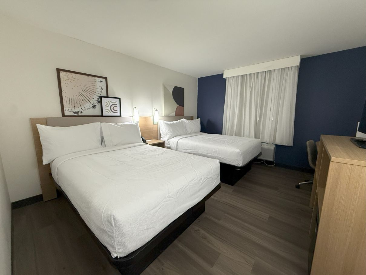 Spark by Hilton Hamburg-客卧