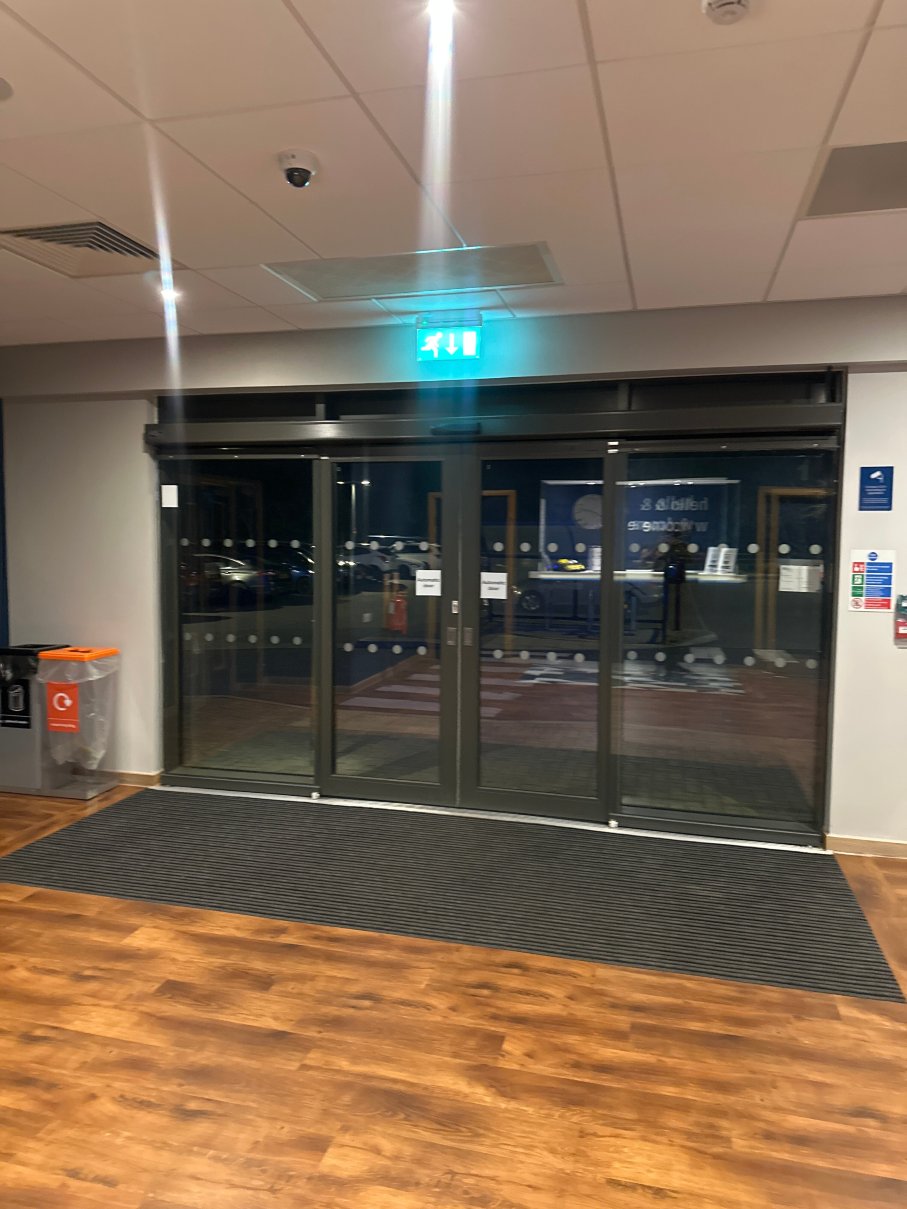 Travelodge Witney-官方