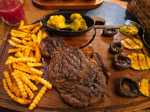 Smoky Kebap & Steak Restaurant