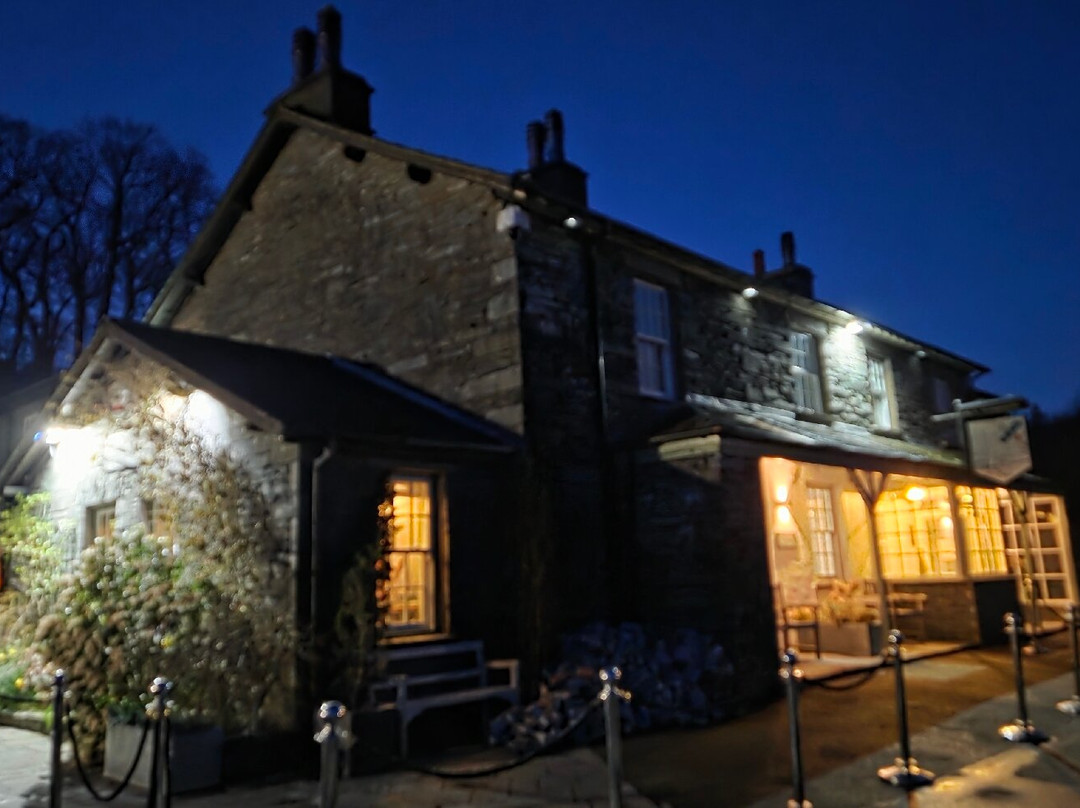 三夏尔斯旅馆主图