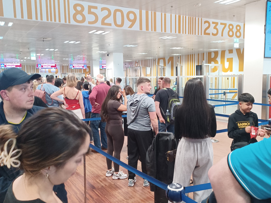 Milan Bergamo Airport-奥廖阿尔塞廖必去景点