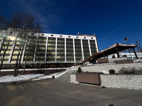 威亚特卡酒店主图