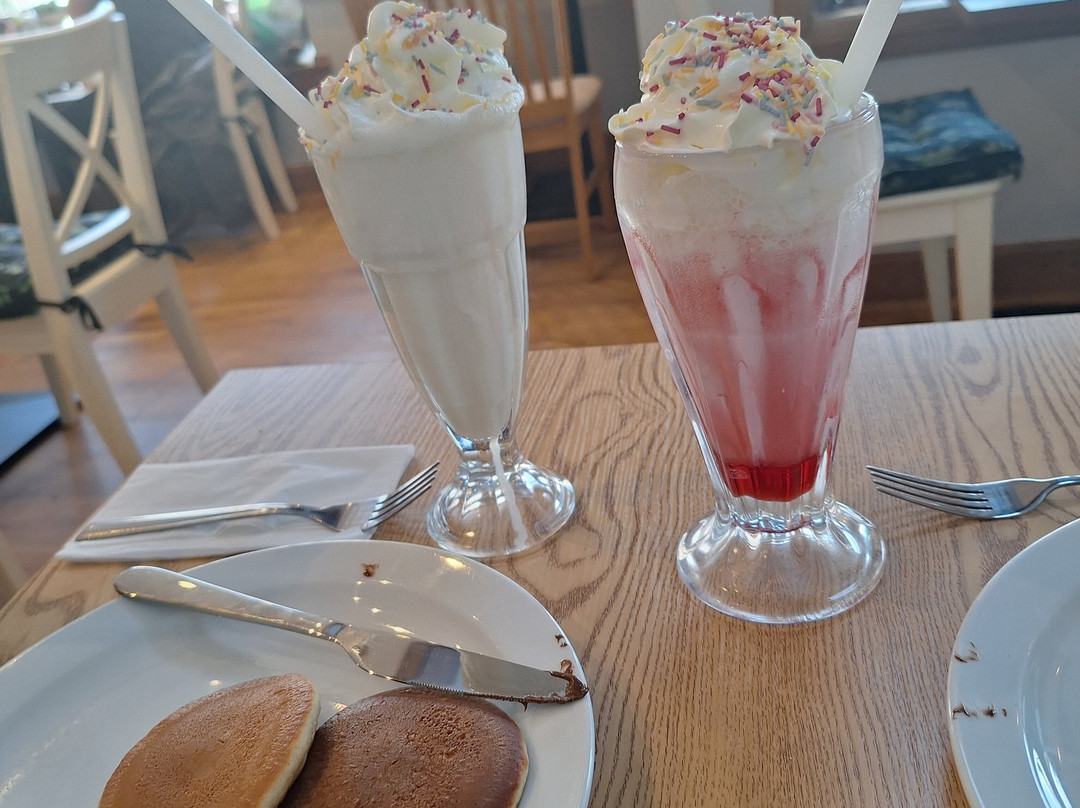 The Averon Eatery主图